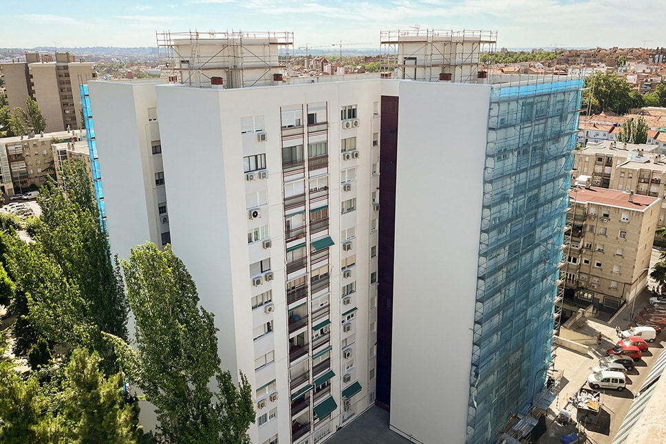 Colonia Surbatán Cebreros - Rehabilitación con aislamiento SATE